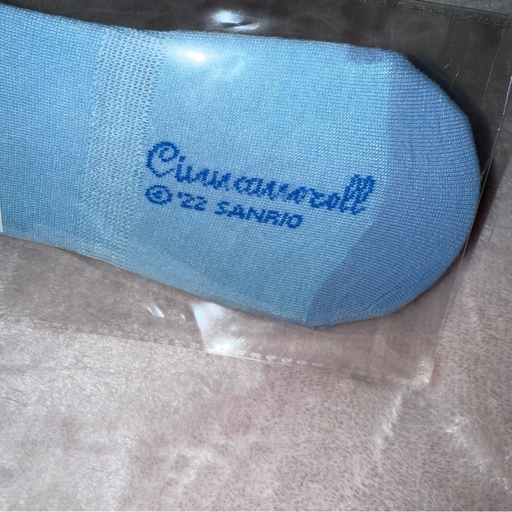 Sanrio characters Socks 2 Pairs My Melody Cinnamoroll Lightweight No Show New - Picture 6 of 8